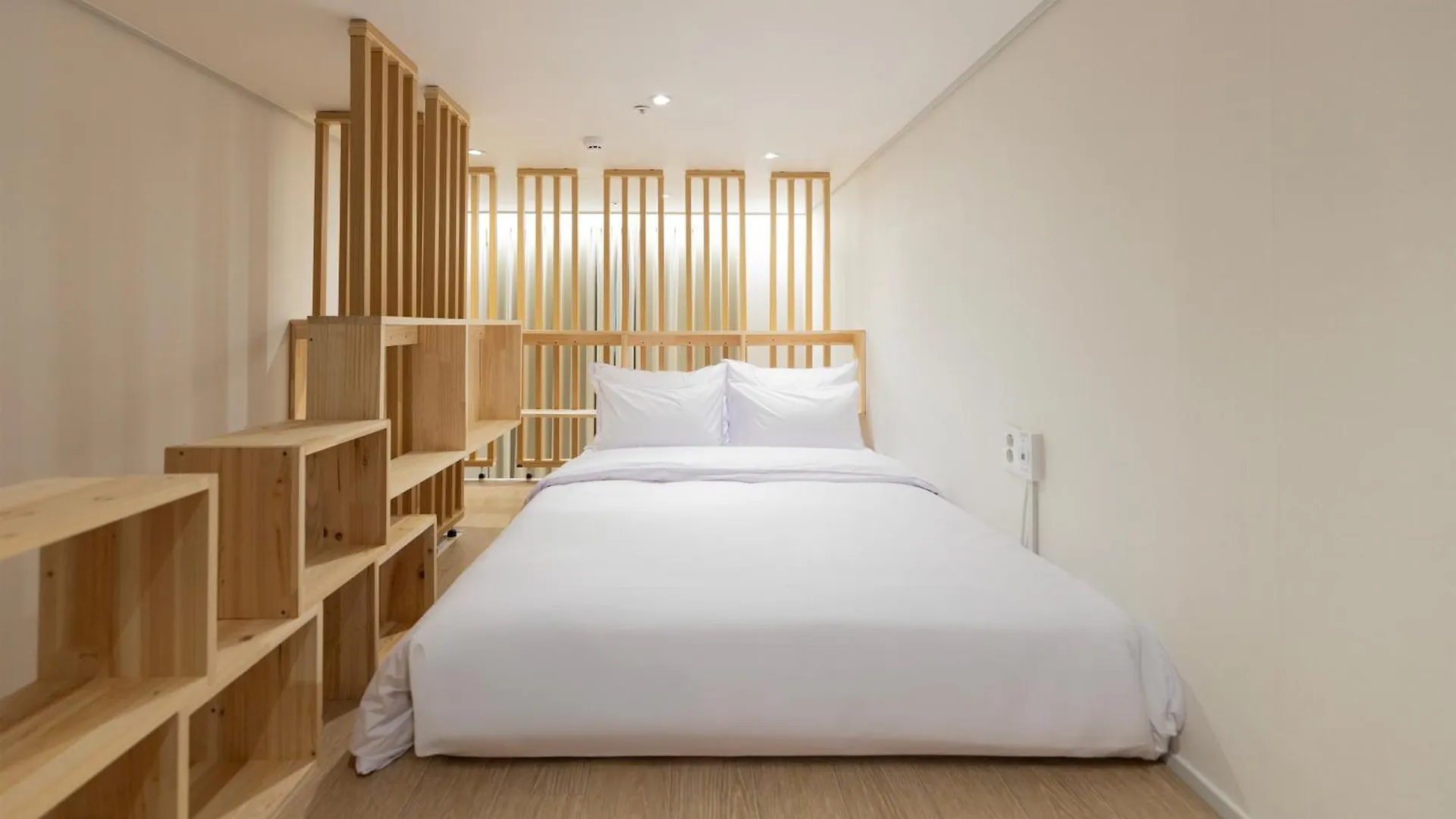 From H Us Hotel With Aank Seoul Gangseo Hwagok 0*,  Güney Kore